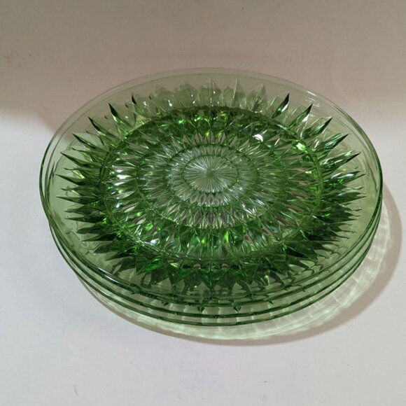 Vtg Jeanette Glass Green Depression Uranium Luncheon Plates Cube Set Of 4 9"" - Picture 3 of 6